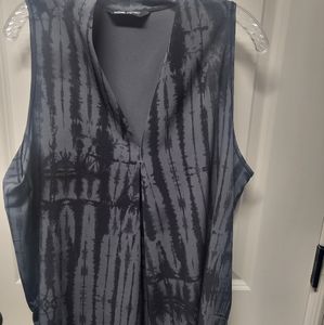 North Face black sleeveless top